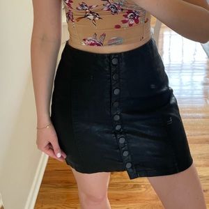 Free People faux leather button front skirt size 2